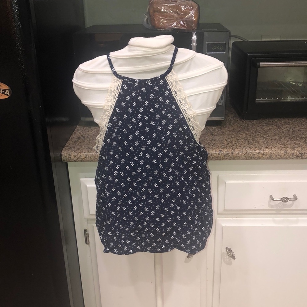 Floral Sleeveless Blouse
